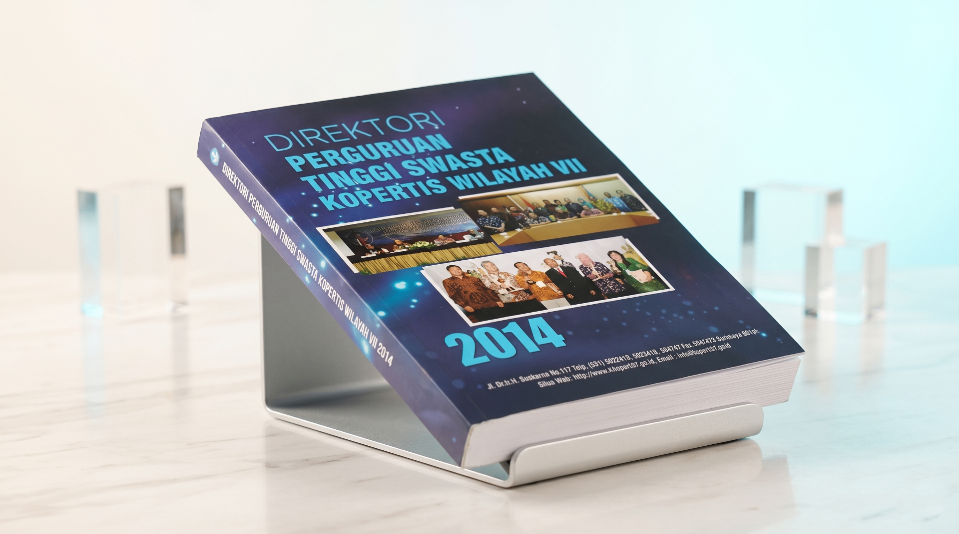 Contoh buku direktori perguruan tinggi hardcover
